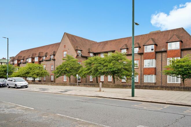 BIRNBECK COURT, 850 FINCHLEY ROAD, NW11 6BB, LONDON NW11 6BB